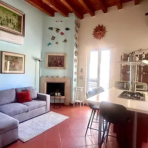 https://duomo-apartment-cir-017029-cni-00186.it-lombardy.com