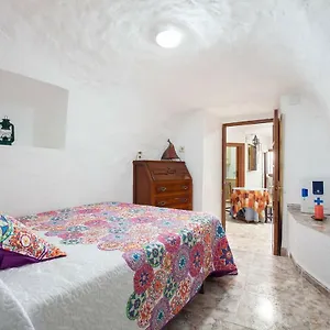 https://casa-cueva-calatrava.es-andalucia.com