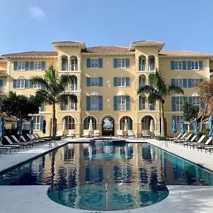 https://villa-renaissance-grace-bay.comcaribbean.com